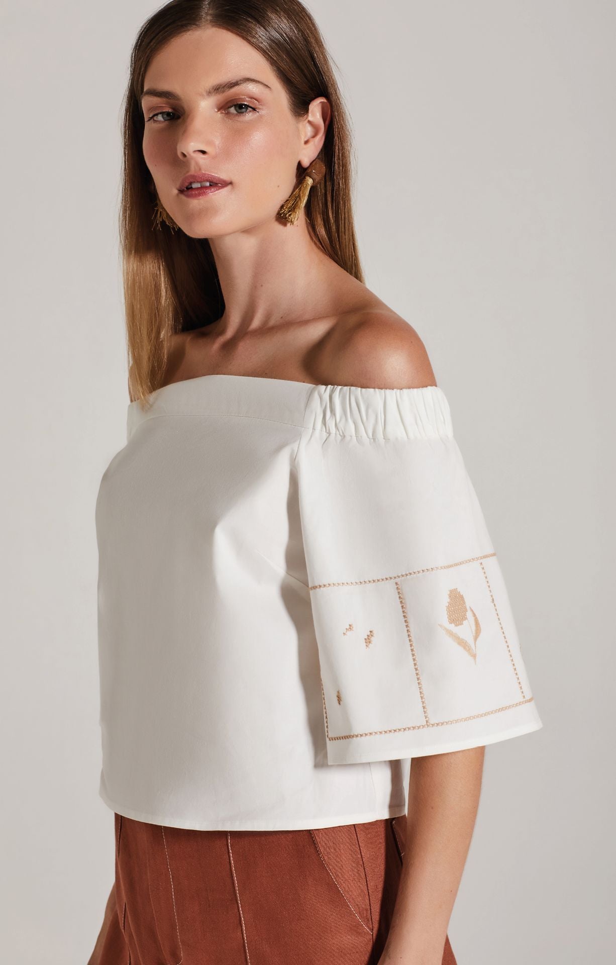 OFF WHITE