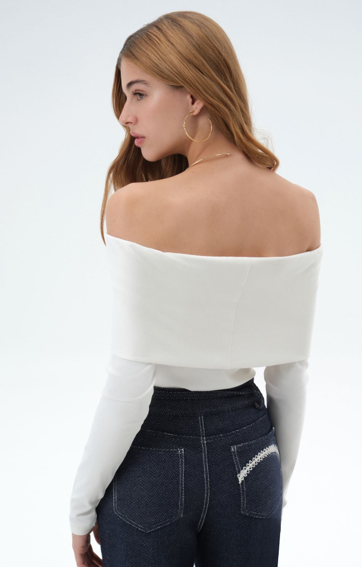 OFF WHITE